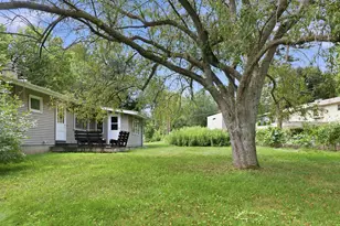 6 Barron Ct, Madison, WI 53705 - Photo 4