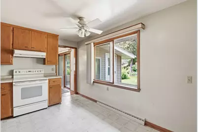 6  Barron Ct, Madison, WI 53705 - Photo 20