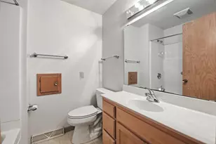 6 Barron Ct, Madison, WI 53705 - Photo 22