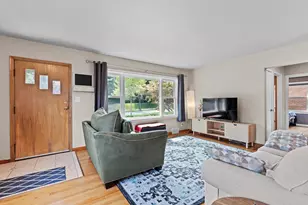 3169 N 93rd St, Milwaukee, WI 53222 - Photo 2
