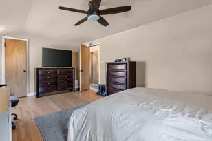1826 E Fernwood Ave, Milwaukee, WI 53207 - Photo 12