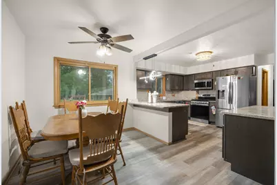 4380 N 143 St, Brookfield, WI 53005 - Photo 6