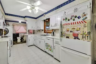 3446 Stratford Ave, Racine, WI 53402 - Photo 10