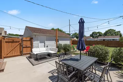 425 W Van Norman Ave, Milwaukee, WI 53207 - Photo 28