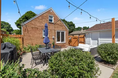 425 W Van Norman Ave, Milwaukee, WI 53207 - Photo 30
