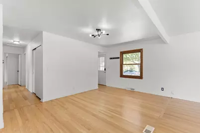 9600 W Morgan Ave, Milwaukee, WI 53228 - Photo 12