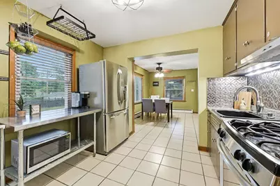 2802 S 47th St, Milwaukee, WI 53219 - Photo 8