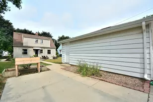 2836 N 90th St, Milwaukee, WI 53222 - Photo 26