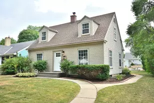 2836 N 90th St, Milwaukee, WI 53222 - Photo 2