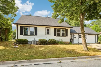 5089 N 127th St, Butler, WI 53007 - Photo 4
