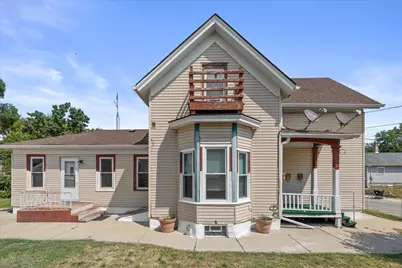 918  Peck Ave, Racine, WI 53404 - Photo 4