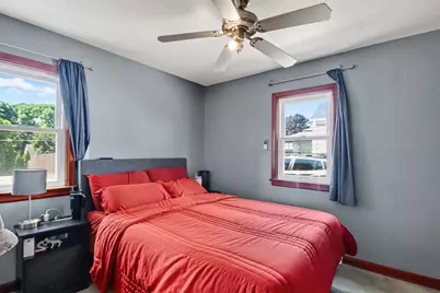 8925 W Cleveland Ave, West Allis, WI 53227 - Photo 10