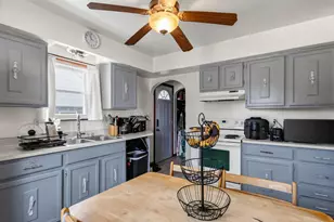 8925 W Cleveland Ave, West Allis, WI 53227 - Photo 8