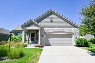 W179N11493 Blackstone Cir, Germantown, WI 53022 - Photo 1