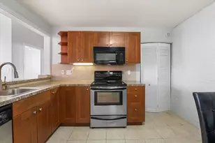 234 N Broadway, Milwaukee, WI 53202 - Photo 6
