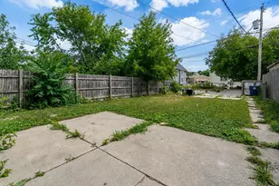3358 N 25th St, Milwaukee, WI 53206 - Photo 28