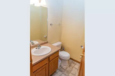 1981  Ashford Dr, Plover, WI 54467 - Photo 16