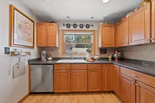 S68W18031 Island Dr, Muskego, WI 53150 - Photo 20