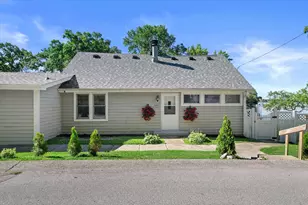 S68W18031 Island Dr, Muskego, WI 53150 - Photo 4
