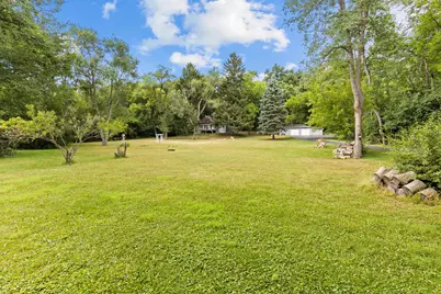21650 W Valley Dr, New Berlin, WI 53146 - Photo 4