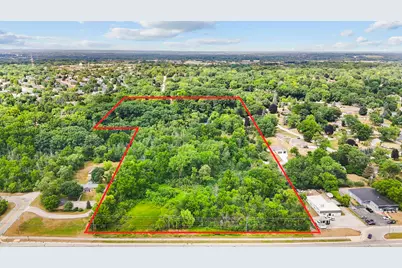 21650 W Valley Dr, New Berlin, WI 53146 - Photo 48