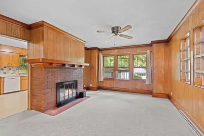 21650 W Valley Dr, New Berlin, WI 53146 - Photo 12