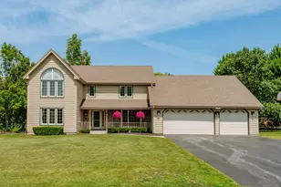 N102W16808 Bittersweet Trail, Germantown, WI 53022 - Photo 2