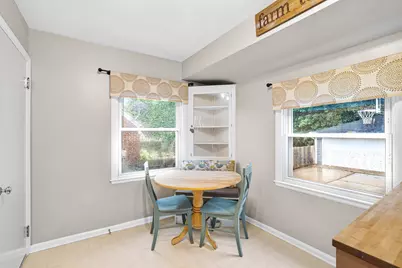 2539 N 80th St, Wauwatosa, WI 53213 - Photo 10