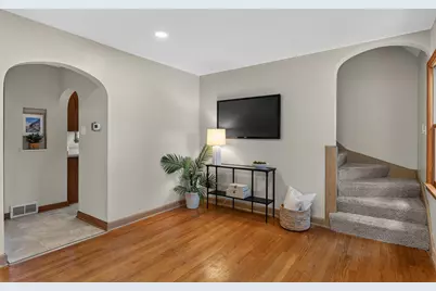 8941 W Montana Ave, West Allis, WI 53227 - Photo 8