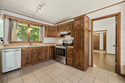 1176  Greenway Ln, Farmington, WI 53090 - Photo 10