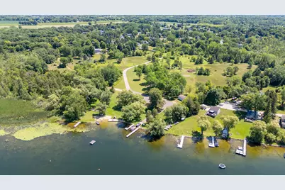 1176  Greenway Ln, Farmington, WI 53090 - Photo 4