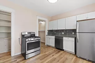 2119 S Muskego Ave, Milwaukee, WI 53215 - Photo 8