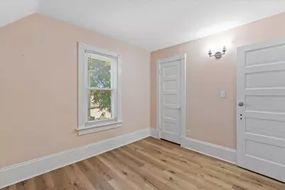 2119 S Muskego Ave, Milwaukee, WI 53215 - Photo 14