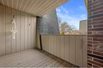 425 W Willow Ct #222, Fox Point, WI 53217 - Photo 14
