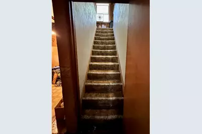 6672 N 54th St, Milwaukee, WI 53223 - Photo 8