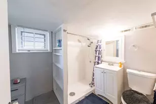 1614 St Clair St, Racine, WI 53402 - Photo 16