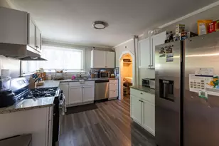 1614 St Clair St, Racine, WI 53402 - Photo 4