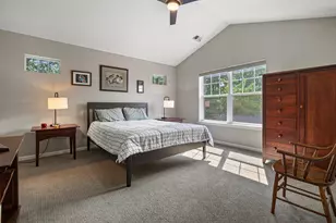 N16W26401 Meadowgrass Cir, Pewaukee, WI 53072 - Photo 10