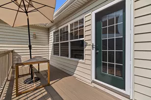 N16W26401 Meadowgrass Cir, Pewaukee, WI 53072 - Photo 18