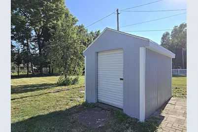 215  Randall Pl, Elkhorn, WI 53121 - Photo 70