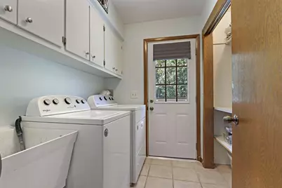 3625 S Brentwood Rd, New Berlin, WI 53151 - Photo 18