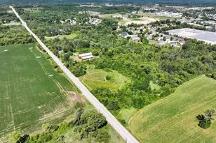 150 W Rusco Dr, West Bend, WI 53095 - Photo 1