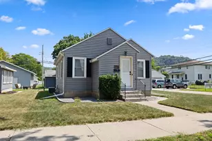 716 23rd St, La Crosse, WI 54601 - Photo 1