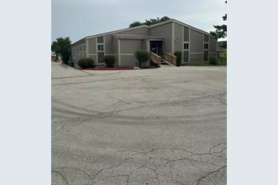 2741 W Layton Ave, Greenfield, WI 53221 - Photo 2