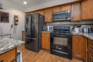 5859 N 119th St, Milwaukee, WI 53225 - Photo 10