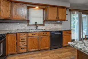 5859 N 119th St, Milwaukee, WI 53225 - Photo 12