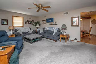 5859 N 119th St, Milwaukee, WI 53225 - Photo 6