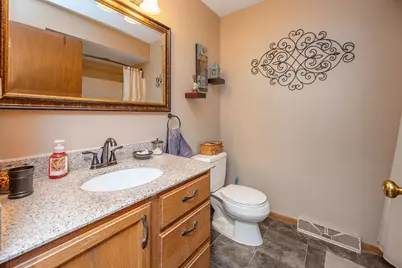 5859 N 119th St, Milwaukee, WI 53225 - Photo 20
