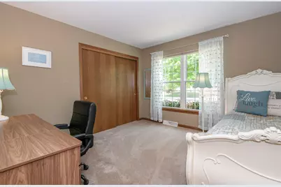 2147  Inverness Dr, Waukesha, WI 53186 - Photo 48