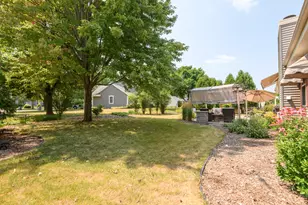 2147 Inverness Dr, Waukesha, WI 53186 - Photo 82